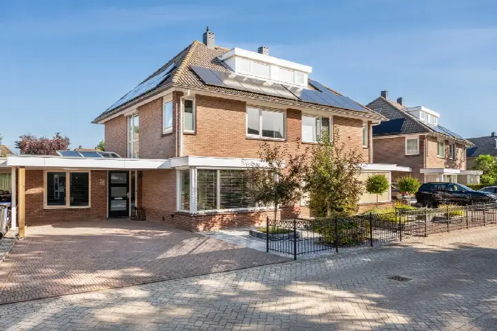 Terraced house for sale: Nieuwendaal 34, Werkhoven Werkhoven