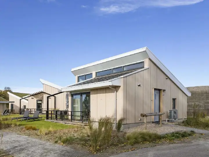 Vrijstaande woning te koop: Nieuwesluisweg 1-705, Verspreide huizen Breskens Breskens