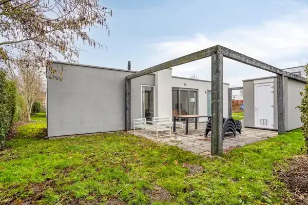 Detached house for sale: Nieuwesluisweg 1A1504, Verspreide huizen Breskens Breskens