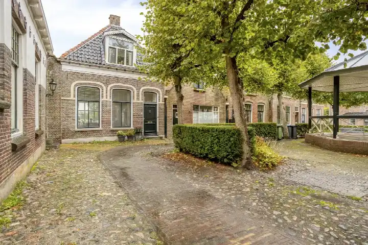Twee-onder-één-kap te koop: Nieuwstad 10, Hindeloopen Hindeloopen