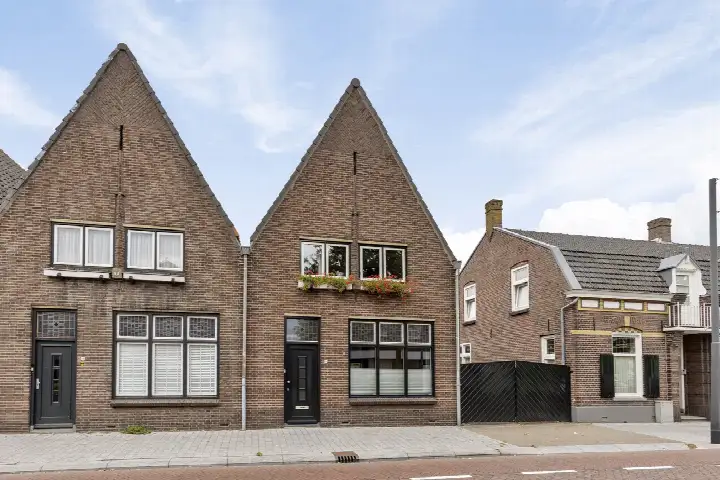 Corner house for sale: Nieuwstraat 21, Centrum Best