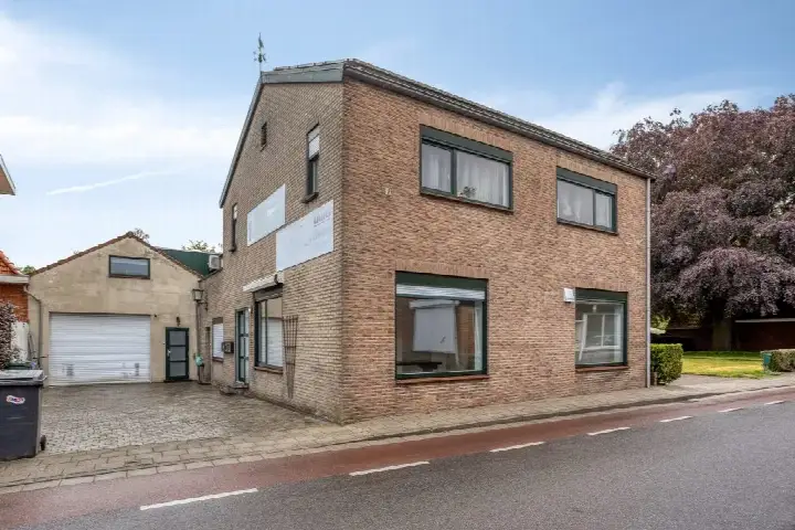 Semi-detached for sale: Nieuwstraat 30, Kern Koewacht Koewacht