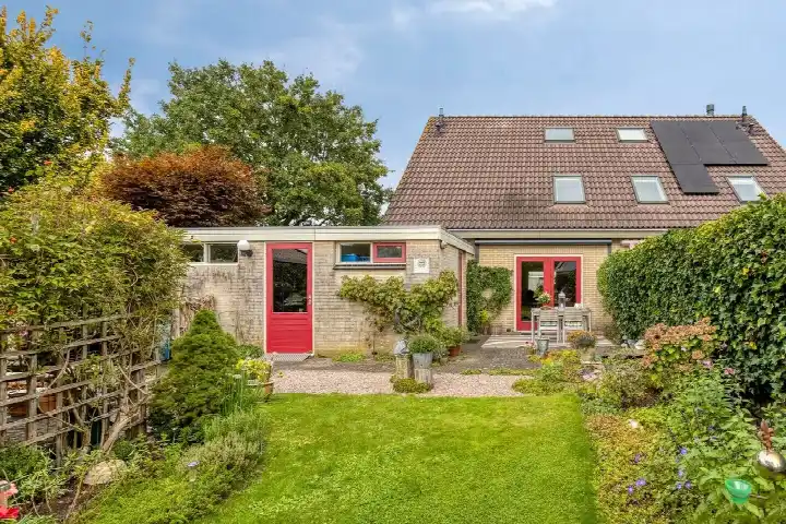 Twee-onder-één-kap te koop: Nijbrecht 2, Vledder Vledder