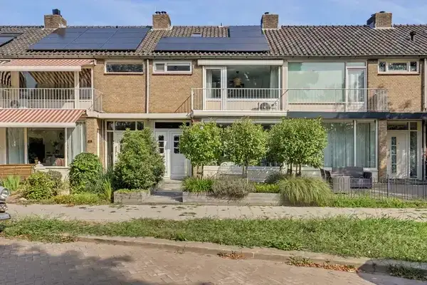 Tussenwoning te koop: Nijhoffstraat 16, Dichtersbuurt-West Zwijndrecht