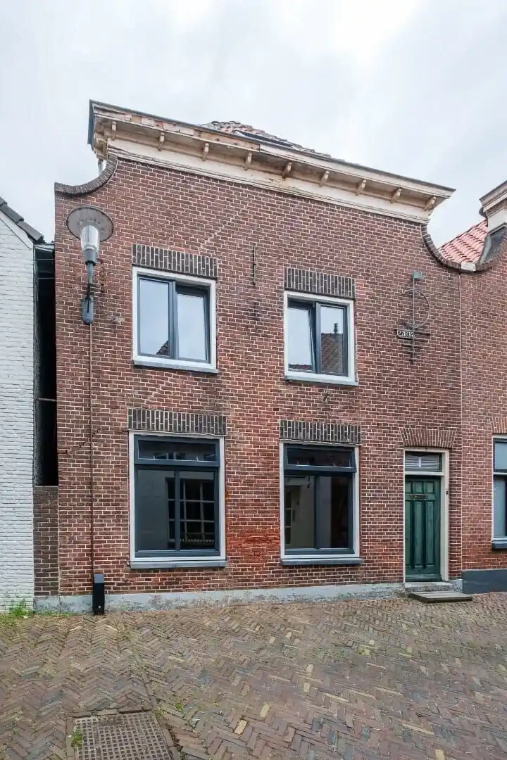 Tussenwoning te koop: Nijstad 19, Genemuiden Kern Genemuiden