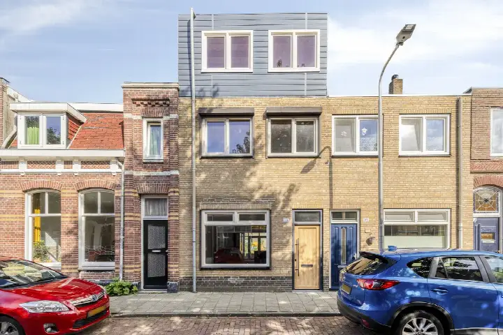 Tussenwoning te koop: Nijverstraat 146, Theresia Oost Tilburg
