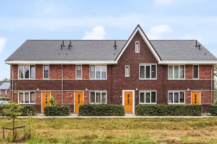 Tussenwoning te huur: Nikkelslag 3, Slagen Houten