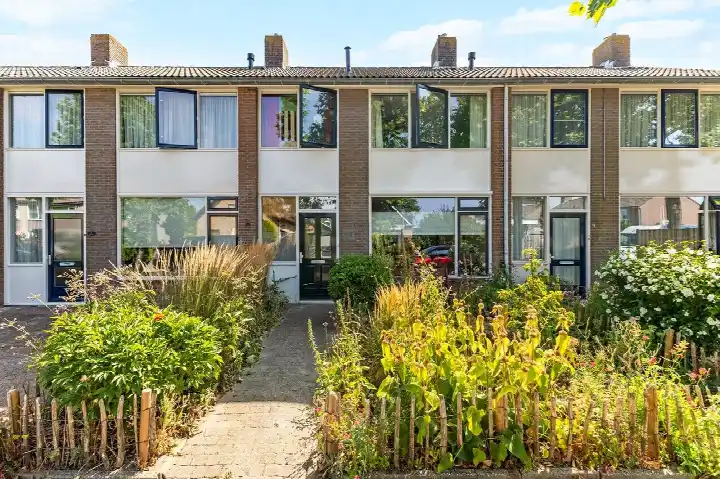 Tussenwoning te koop: Noletstraat 4, Tuitjenhorn-West en -Zuid Tuitjenhorn
