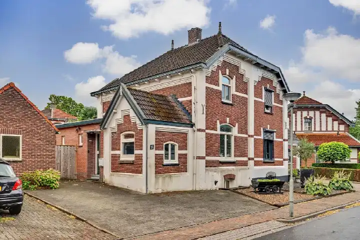Twee-onder-één-kap te koop: Noord-Ooststraat 17, Leenhof Landgraaf