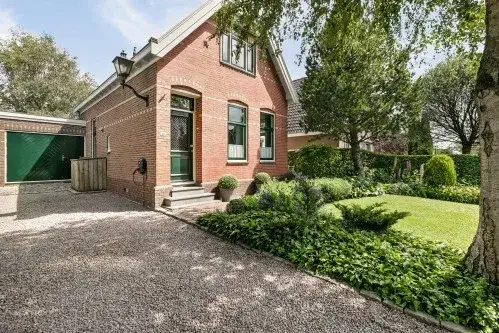 Detached house for sale: Noordeinde 45, 't Lint Landsmeer