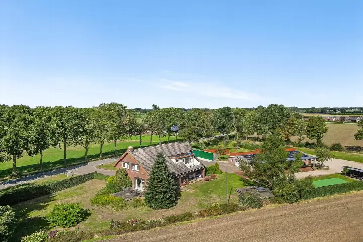 Vrijstaande woning te koop: Noorder Markweg 14, Verspreide huizen Loerbeek Loerbeek