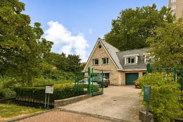 Twee-onder-één-kap te koop: Noorderakerweg 13, Middelveldsche Akerpolder Amsterdam