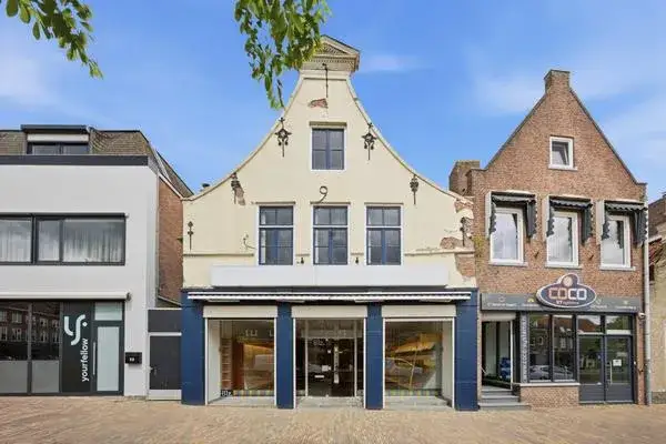 Tussenwoning te koop: Noordhaven 46, Centrum Zevenbergen