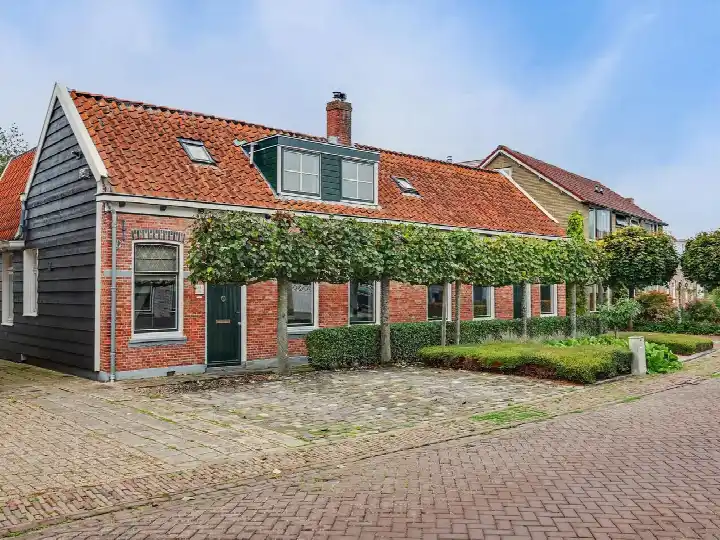 Vrijstaande woning te koop: Noordstraat 11, Kapelle Kapelle