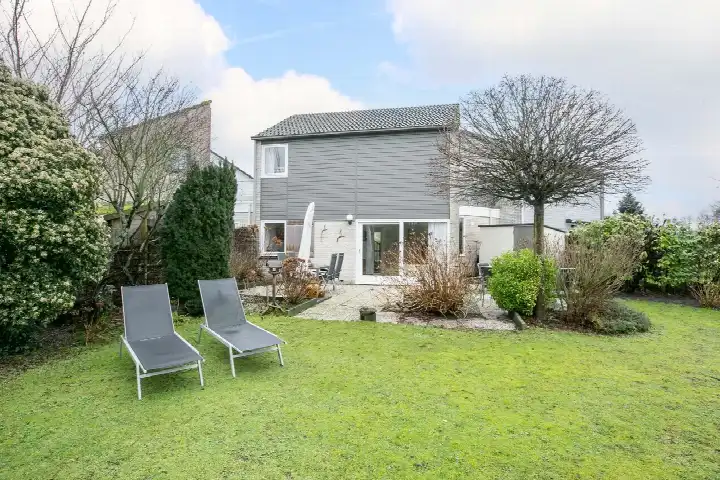 Tussenwoning te koop: Noordzeepark-Haringvliet 63, Ouddorp oude nieuwlandseweg Ouddorp