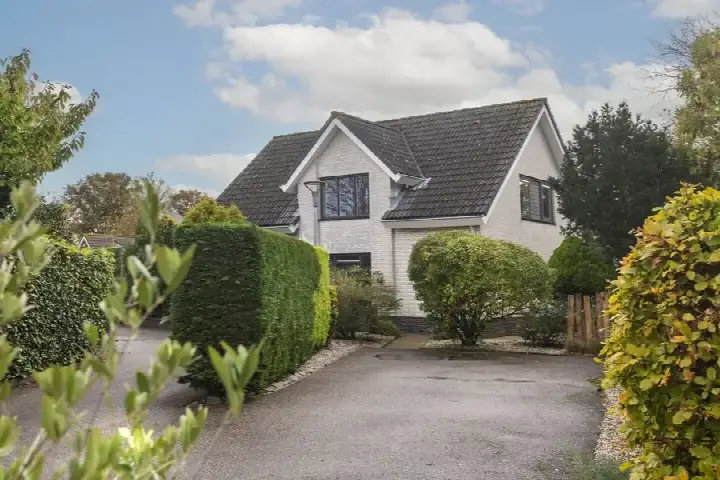 Vrijstaande woning te koop: Noordzeepark-Oosterplaat 16, Ouddorp oude nieuwlandseweg Ouddorp