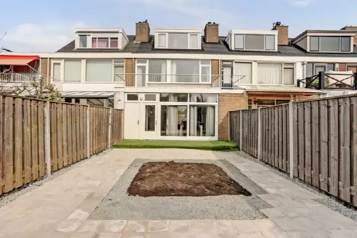 Terraced house for sale: Noorwitsstraat 156, Het Lage Land Rotterdam