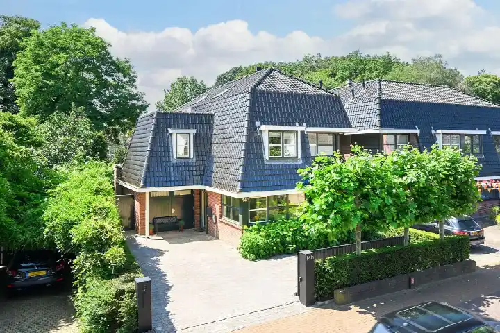 Hoekwoning te koop: Nootweg 14B, Nieuw-Loosdrechtsedijk Loosdrecht