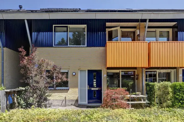 Hoekwoning te koop: Novemberstraat 92, Seizoenenbuurt West Almere