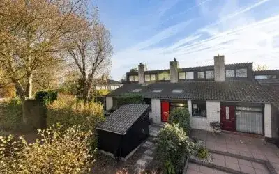 Tussenwoning te koop: Numansgors 67, Numansdorp Buitengebied Numansdorp