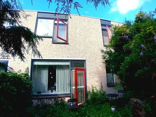 Terraced house for sale: Nystadstraat 11, Oosterflank Rotterdam