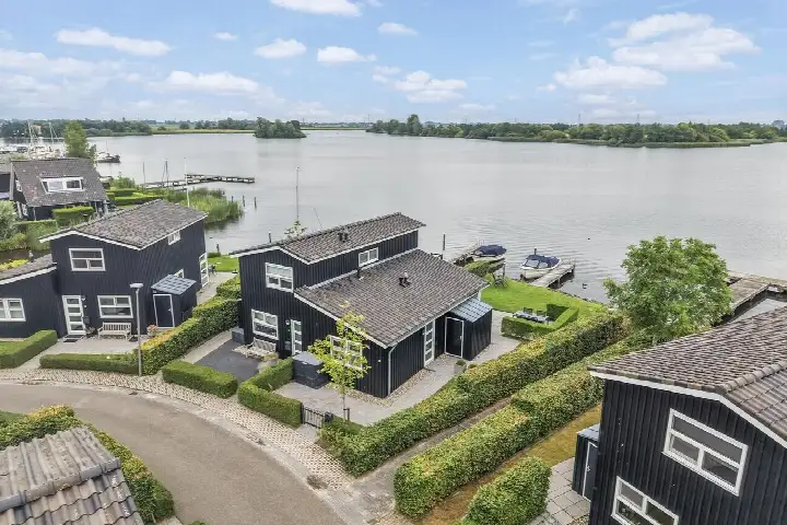Semi-detached for sale: Oan'e Poel 24, Terherne Terherne