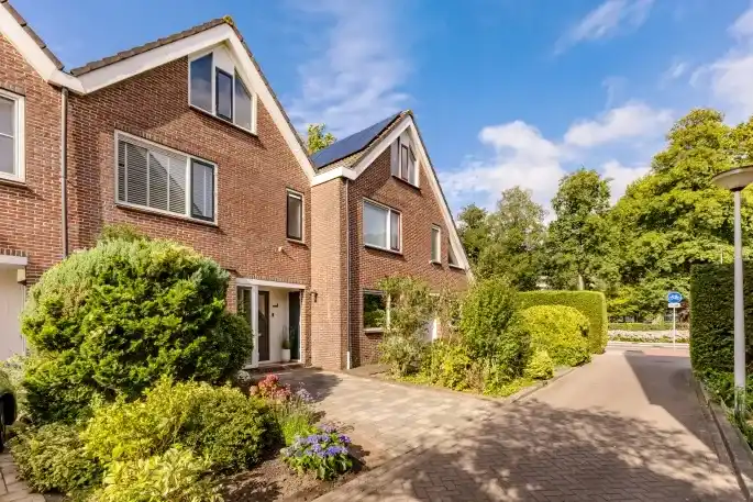 Terraced house for sale: Oberonlaan 9, Zuiderham Krommenie
