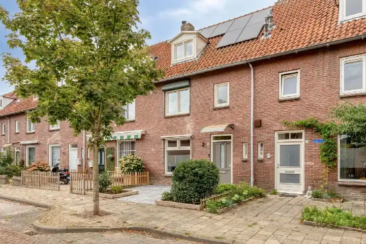 Terraced house for sale: Obrechtlaan 6, Bennekel-Oost Eindhoven