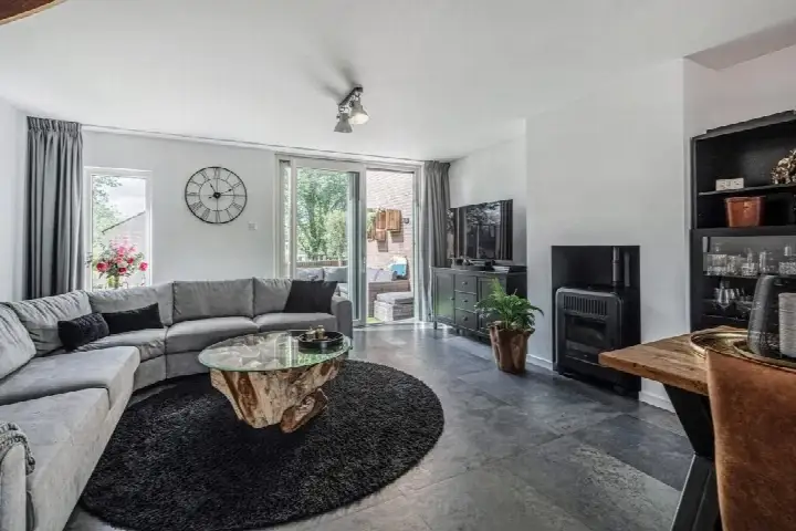 Hoekwoning te koop: Obrechtrode 56, Rodenbuurt midden Zoetermeer