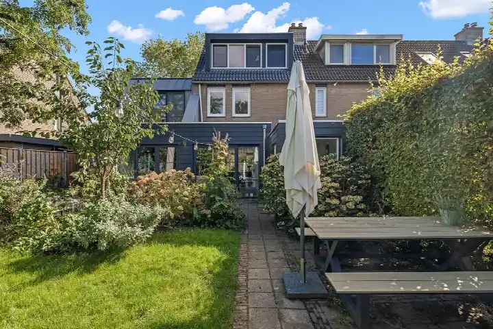 Corner house for sale: Odijkseweg 12, Gilden Houten