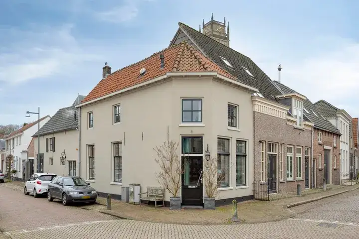 Tussenwoning te koop: Oenselsestraat 28, Zaltbommel Binnenstad Zaltbommel