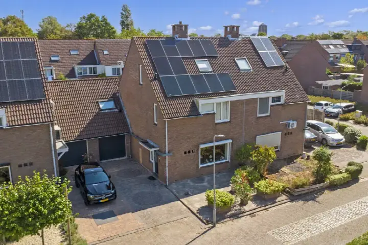 Terraced house for sale: Oesterstraat 32, Poortambacht Zierikzee