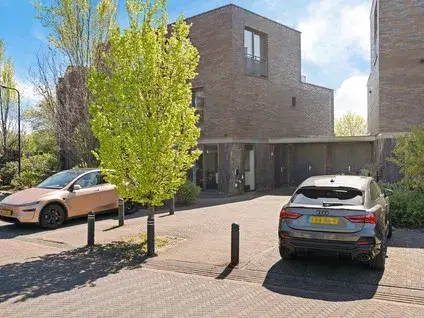 Twee-onder-één-kap te koop: Oeverzegge 19, Roelofarendsveen-Noord Roelofarendsveen