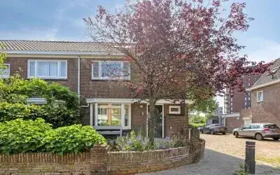 Corner house for sale: Oisterwijksebaan 80, Armhoef Zuid Tilburg