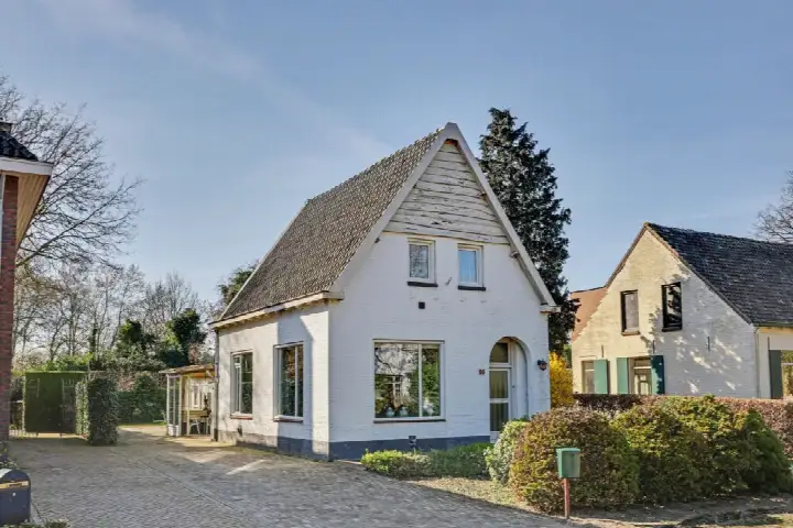 Vrijstaande woning te huur: Oisterwijkseweg 55, Industriebegied Stokeind Moergestel