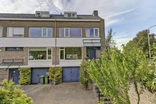 Corner house for sale: Okapistraat 2, Hazenkamp Nijmegen