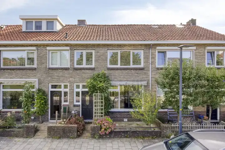 Terraced house for sale: Okmastraat 26, Kampen-Zuid Kampen