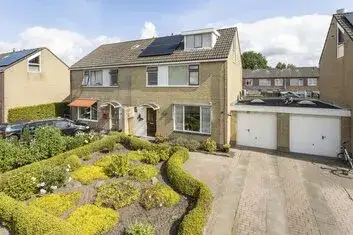 Tussenwoning te koop: Oldebertweg 135, Bebouwde kom Tolbert Tolbert