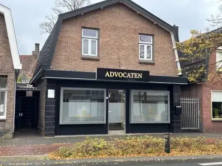 Twee-onder-één-kap te koop: Oldenzaalsestraat 212, Noord Hengelo