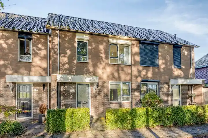 Terraced house for sale: oldenzaalsestraat 769, Dorp Lonneker Enschede