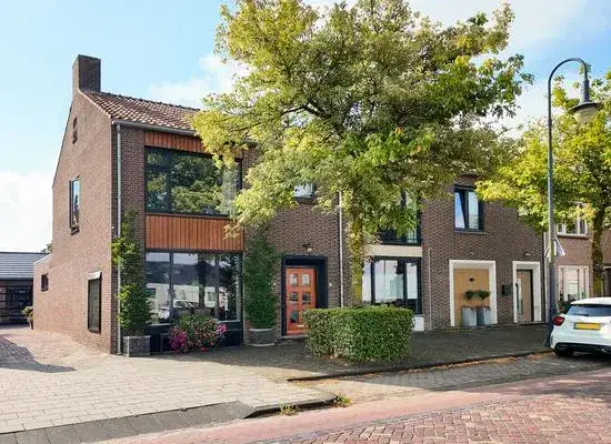 Twee-onder-één-kap te koop: Oliemolenstraat 5, Klundert Klundert
