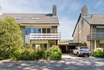 Terraced house for sale: Olivier van Noortlaan 11, Reizende man Maarssen