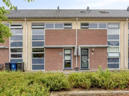 Tussenwoning te koop: Olle Kapoenstraat 10, Stripheldenbuurt Midden- west Almere