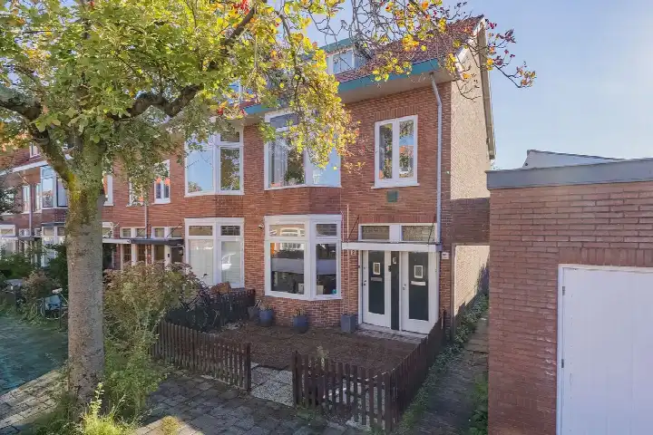 Apartment for sale: Olmenstraat 2ZW, Bomenbuurt-west Haarlem