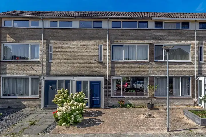 Tussenwoning te koop: Omloop 81, Maarsveld Stadskanaal