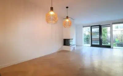 Tussenwoning te huur: Ommoordsestraat 30, Kralingen West Rotterdam