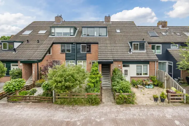 Apartment for sale: Onafhankelijkheidsweg 73, Hoge Mors Leiden