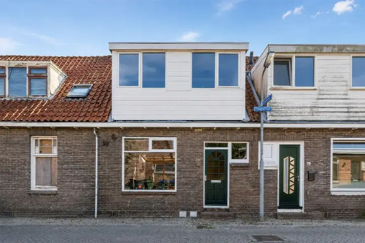 Terraced house for sale: Onegastraat 39, Havenbuurt Zaandam