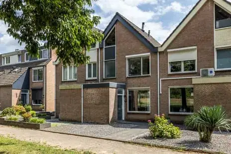 Tussenwoning te koop: Oogstweg 15, Egstraat en omgeving Heerlen