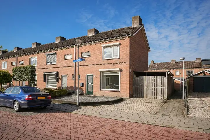 Corner house for sale: Ooievaarstraat 48, Opheusden Opheusden
